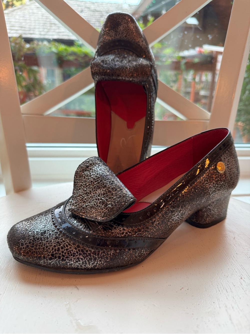 Rare London Designer Chanii B Metalic WhimsiGoth Witch Shoes. Retro Mod sz 39